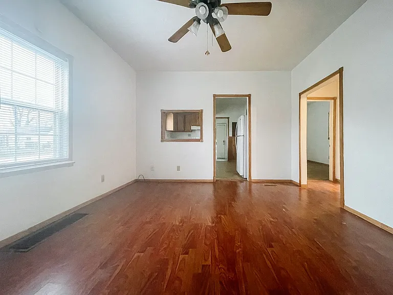 1617 W Memorial Dr — Photo 4