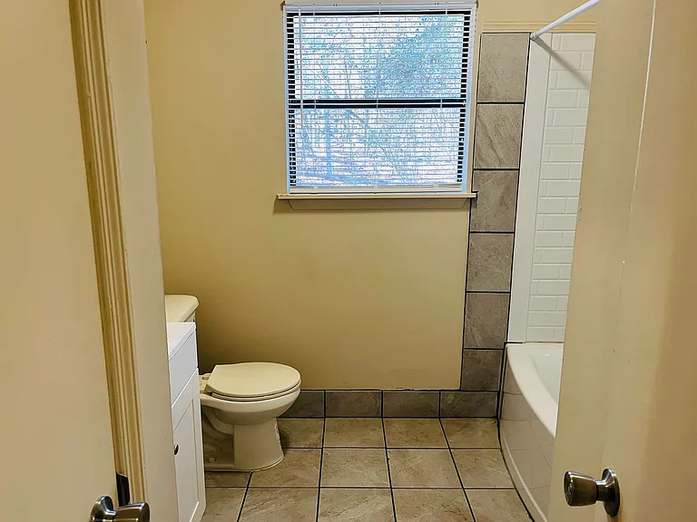 4120 Midway Rd — Photo 16