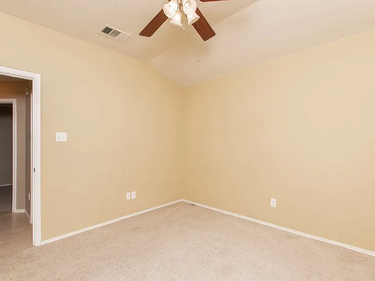 409 Rowdy Dr — Photo 18
