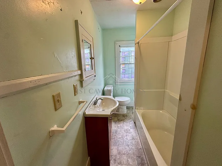 783 E Exchange St #2 — Photo 8
