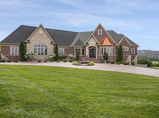 423 Crescent Vista Ln, Eureka, MO 63025