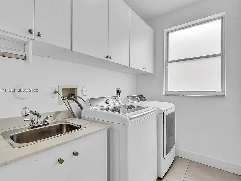 3433 SW 52nd Ct — Photo 25