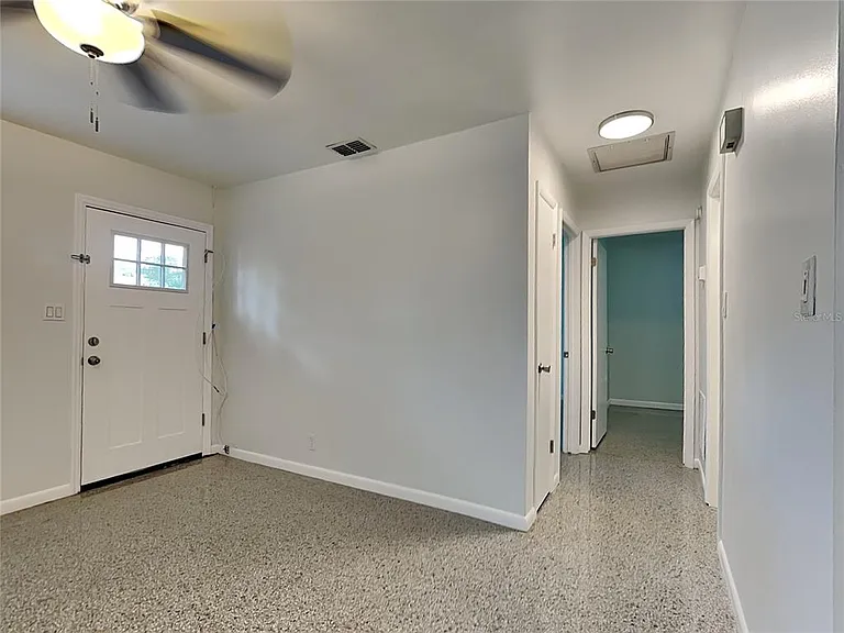 902 S Bruce St #B — Photo 15