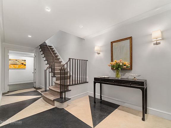 5th image of 9 E 77th St