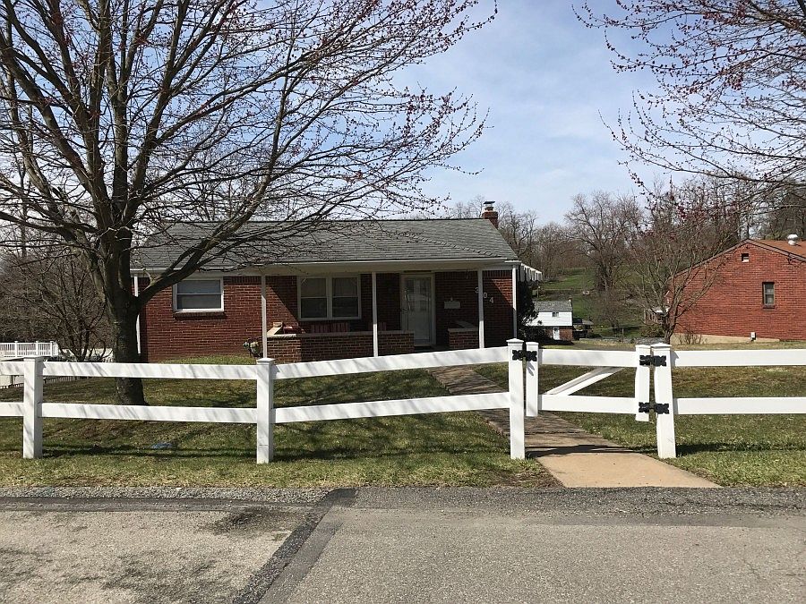 1st image of 304 Dennison Dr
