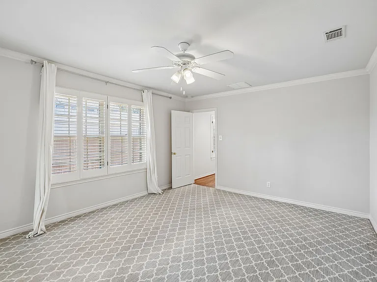 4429 Hyer St — Photo 12