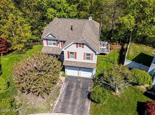 87 Queensbury Court, Morganville, NJ 07751