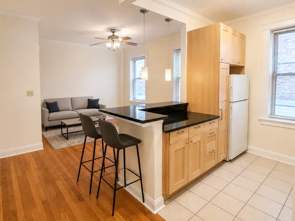 27 Queensberry St, Boston, MA