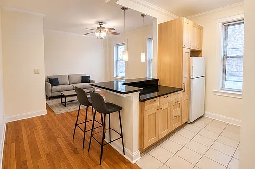 27 Queensberry St #4 Photo 1