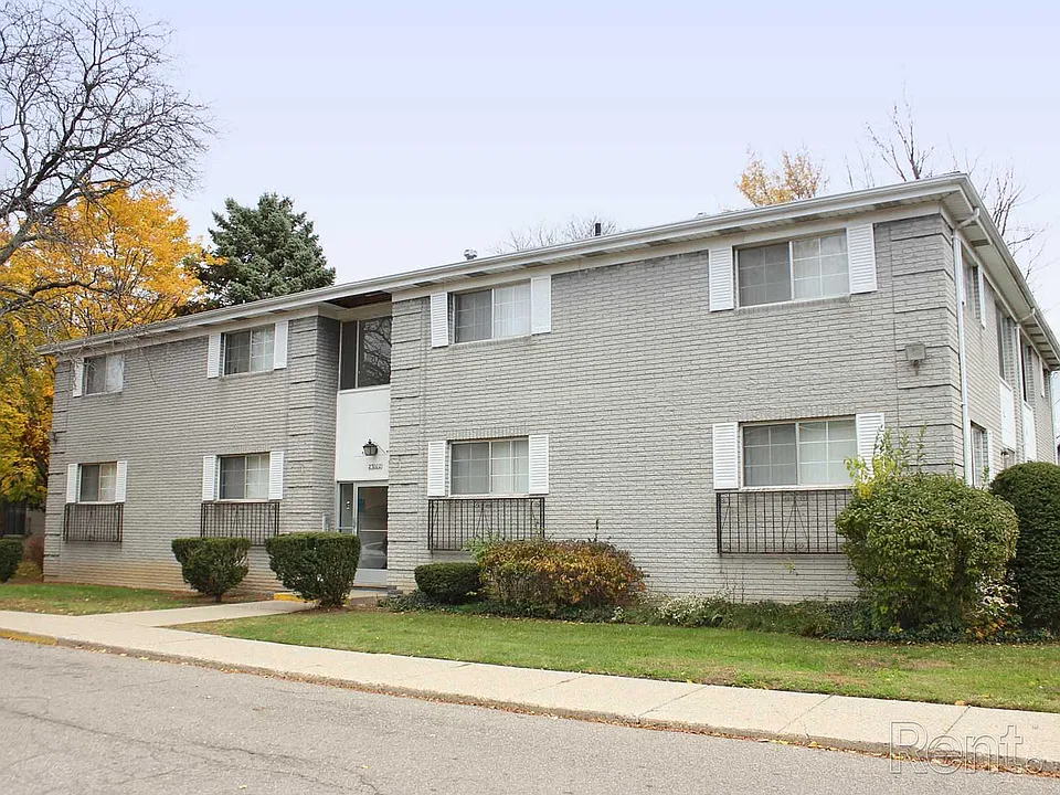 Redford Manor Apartments