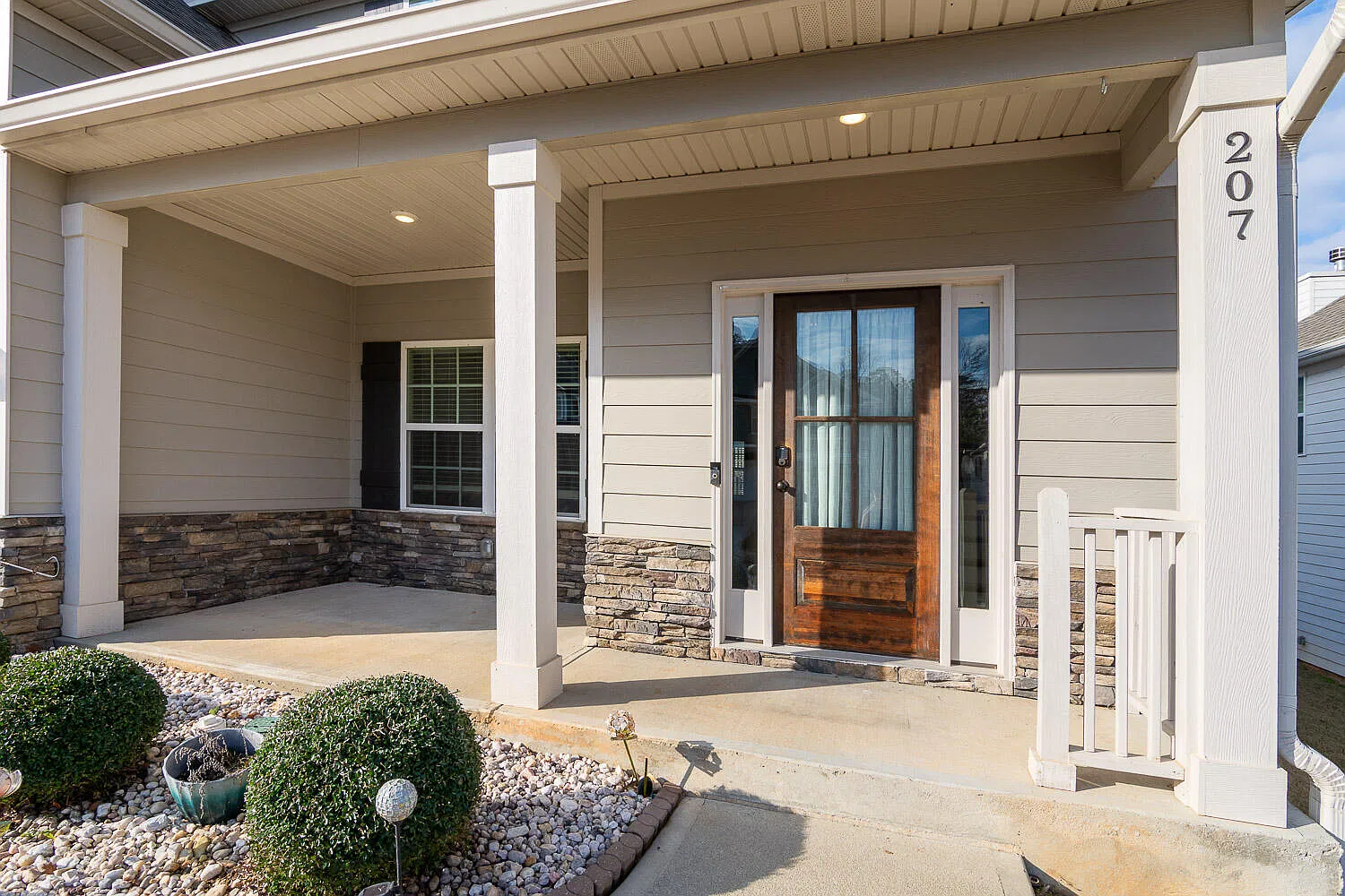 4 bed, 2.5 bath, 2869 sqft, $2,700 — Photo 4