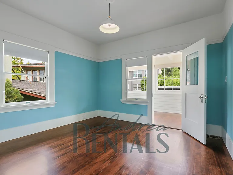 485 Boulevard Way — Photo 25