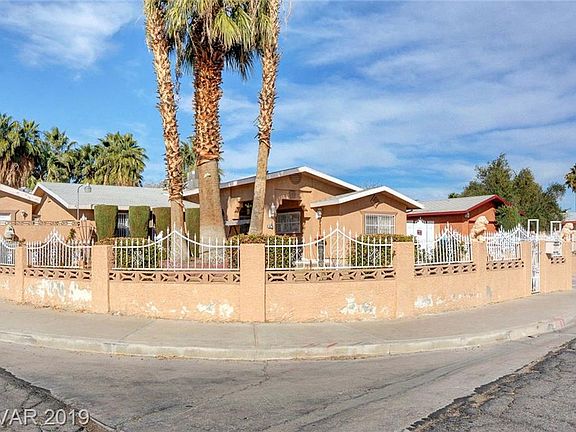 3rd image of 3529 Indios Ave