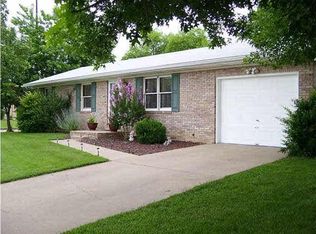 505 Melody Ln, Mount Vernon, IN 47620