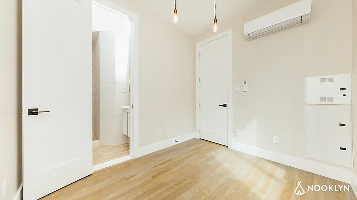 Rented by Nooklyn NYC LLC | media 12