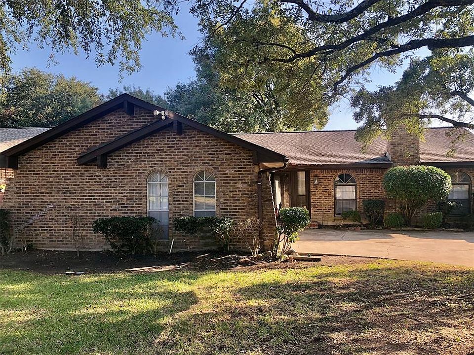 1st image of 3914 Cedar Creek Dr