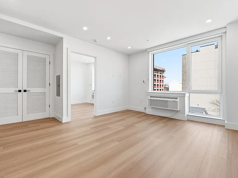 337 Johnston Ave #507 — Photo 2