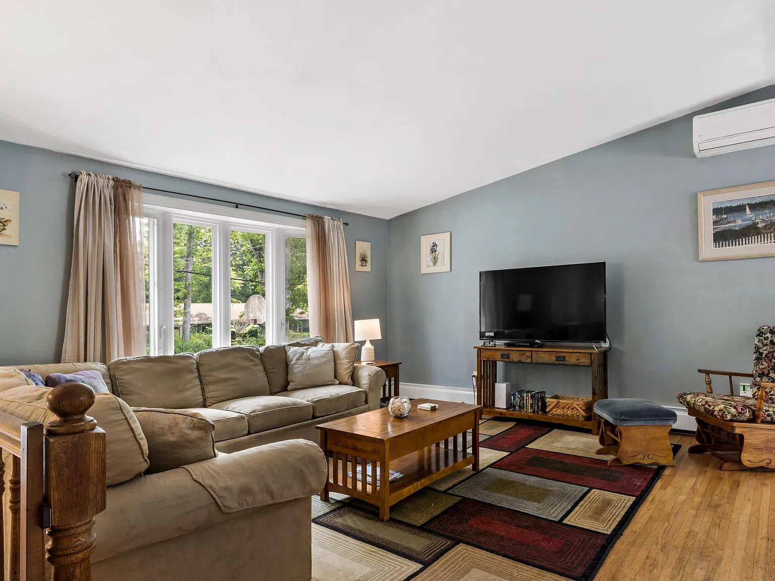 4 bed, 1000 sqft, $4,400 — Photo 4