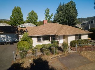 1161 NW Ellis St, Roseburg, OR 97471