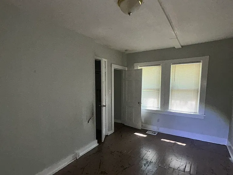 6342 Lena Ave — Photo 7