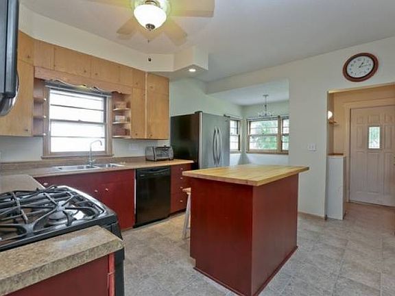 Large updated kitchen