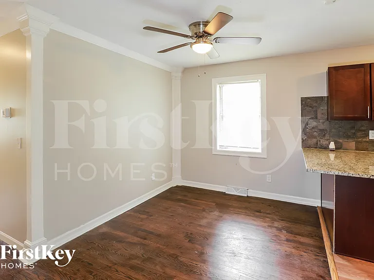 4800 N Wallace Ave — Photo 5