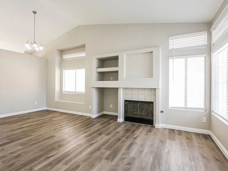 1916 Fossil Butte Way — Photo 5