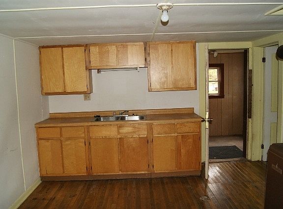 2nd image of 2337 County Road Af