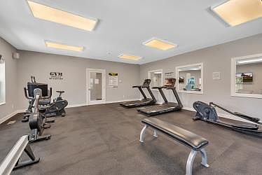 4th image of 217 Morrison Ave #1
