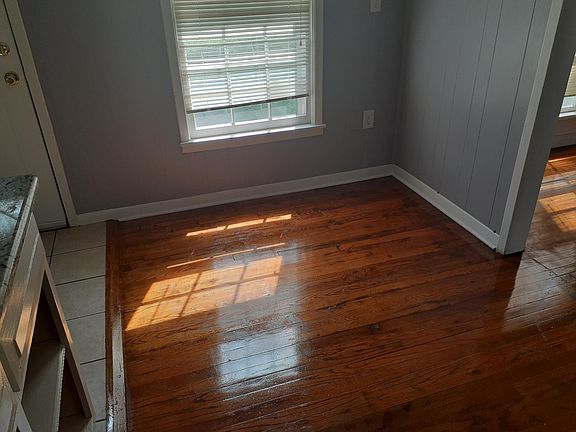 Breakfast nook next to kitchen