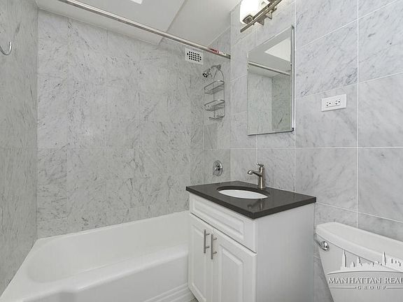 5th image of 424 W 53rd St #501
