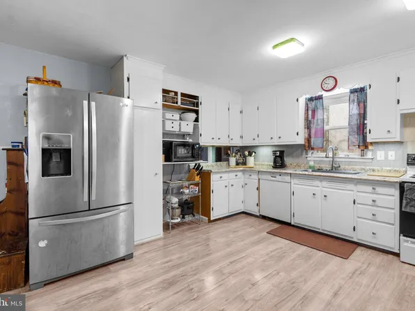 510 Hook Rd, Westminster, MD 21157