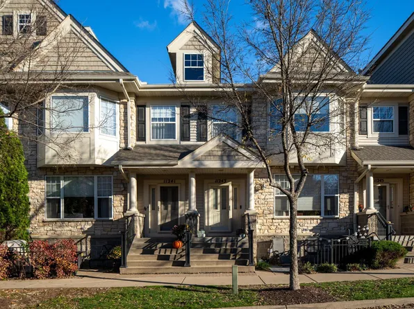 11243 Preswick Blvd, Eden Prairie, MN 55344