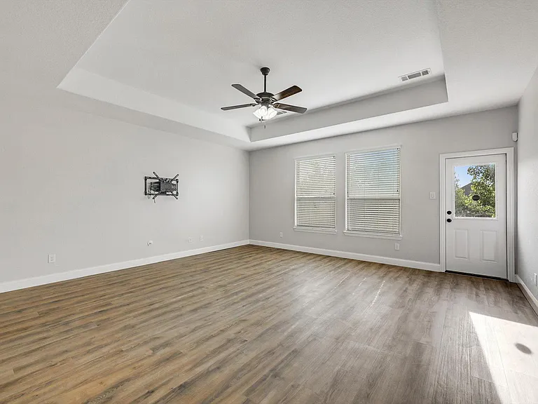 10416 Talus Dr — Photo 14