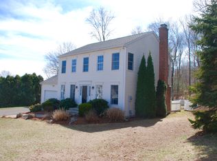 92 Tarragon Dr, East Hampton, CT 06424