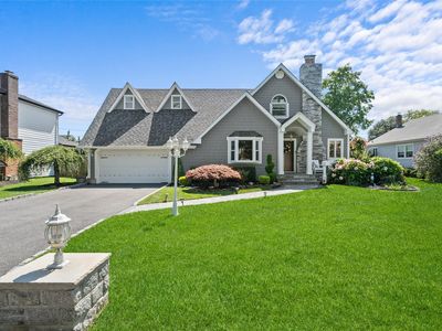 35 Bayway Avenue, Bay Shore, NY, 11706
