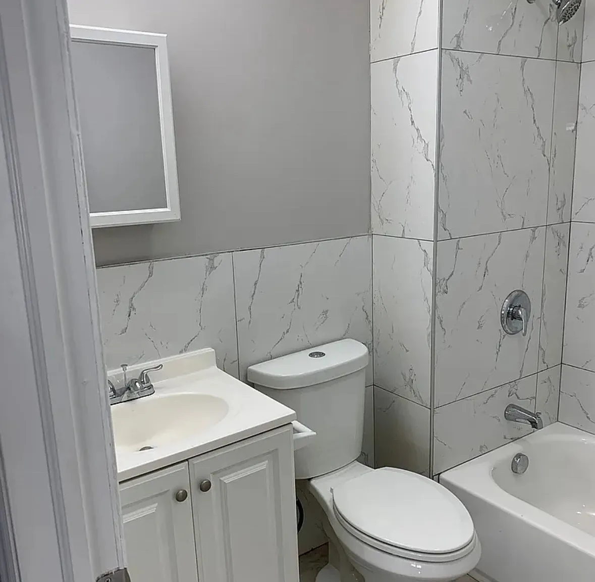 2 bed, $1,900 — Photo 1