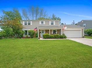517 Rugby Pl, Schaumburg, IL 60194
