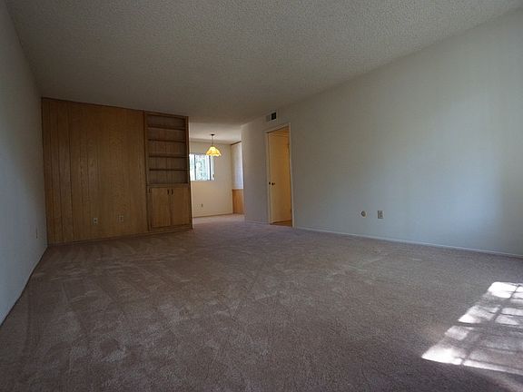 2nd image of 1263 Pennsylvania Ave APT 4