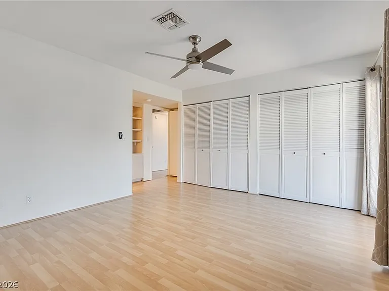 2504 Sidonia Ave — Photo 8