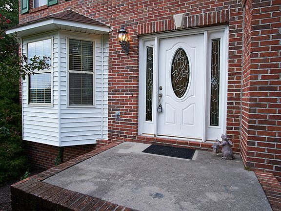 5th image of 4854 Walnut Hill Dr