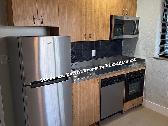 3rd image of 844 5th Ave S APT 5