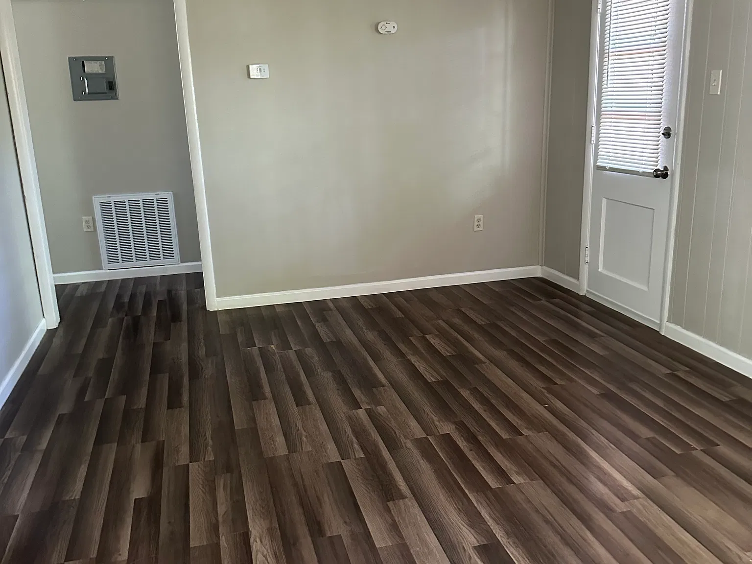 1 bed, 600 sqft, $900 — Photo 2