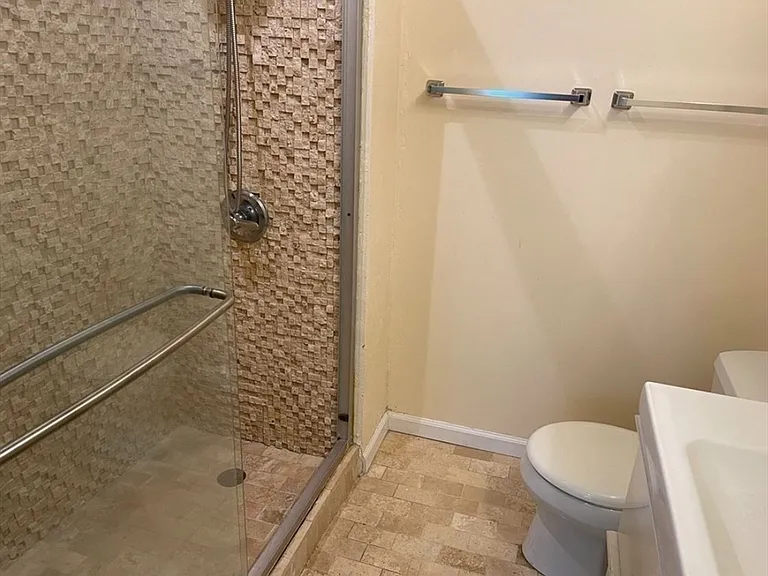 309 Elm St #1 — Photo 9