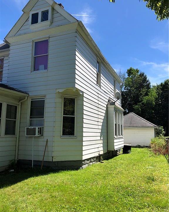2nd image of 3007 Riverside Ave