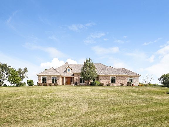 5th image of 9N470 Tamara Dr