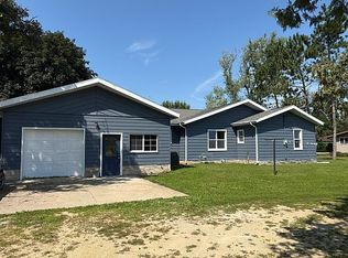 306 N Brush St, Lawler, IA 52154