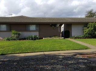 1843 N 2nd Ave, Upland, CA 91784