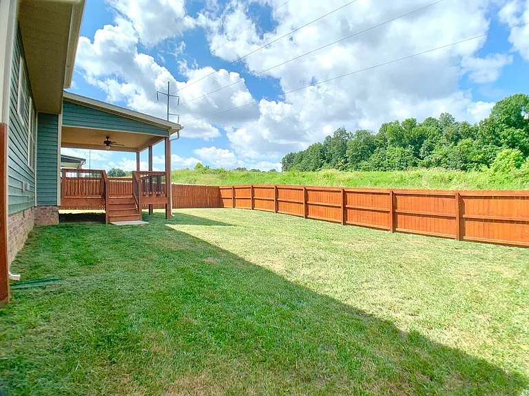 733 Banister Dr — Photo 45