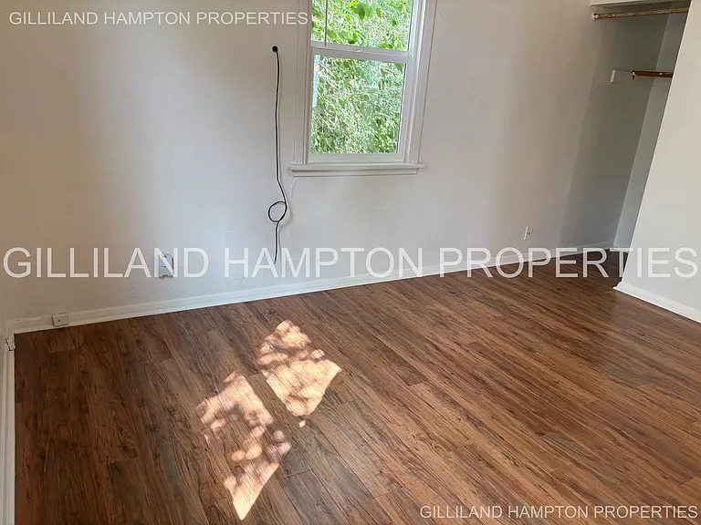 320 NW 15th St #320 — Photo 47